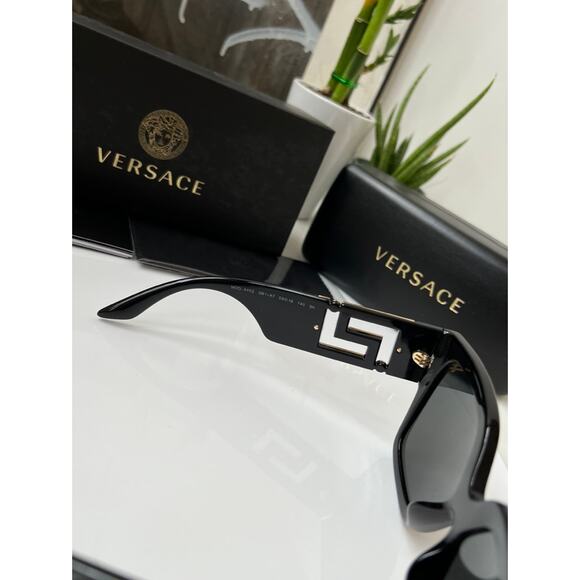 NEW Versace VE4402 Black Sunglasses - Picture 9 of 9